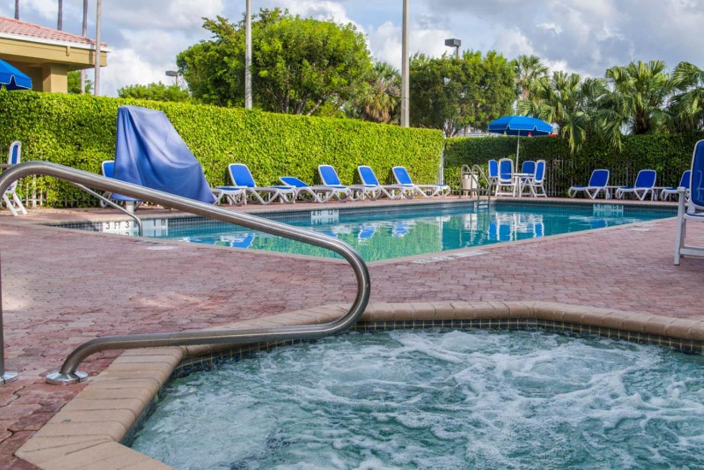 Comfort Miami - Kendall Hotel 3*